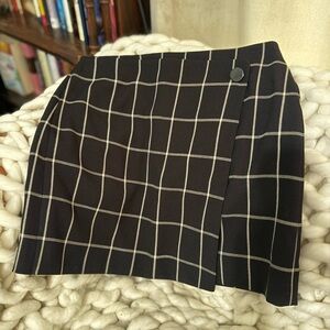 Loft black & white windowpane wrap skirt